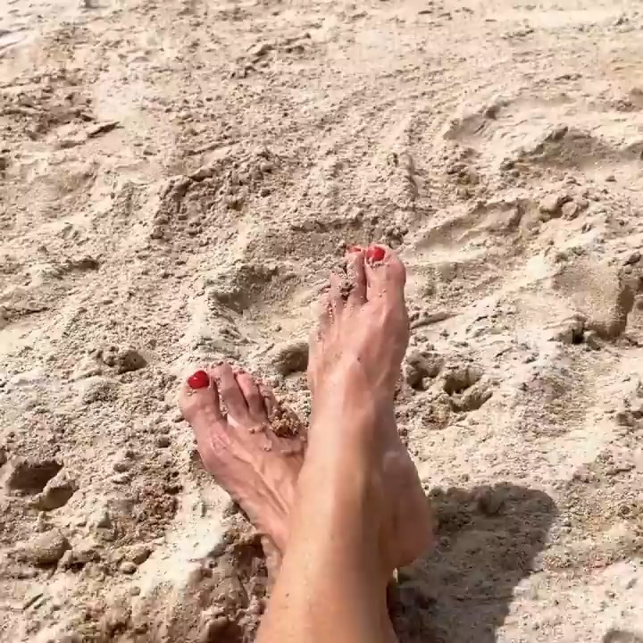 Dominika Paleta Feet